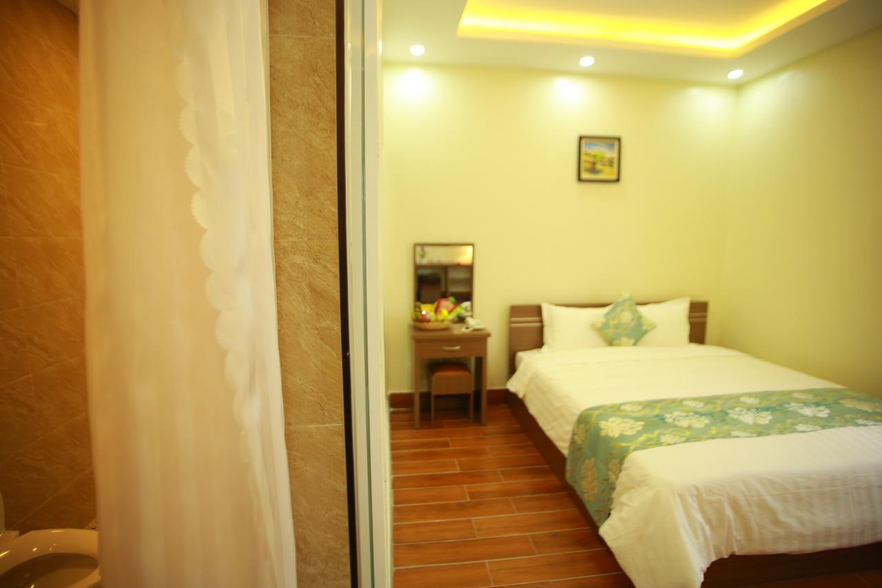 Family Airport Hotel Thach Loi Exterior photo